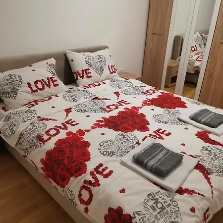 Royal Gold アパート *