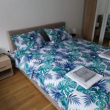 Royal Gold * Lukavica